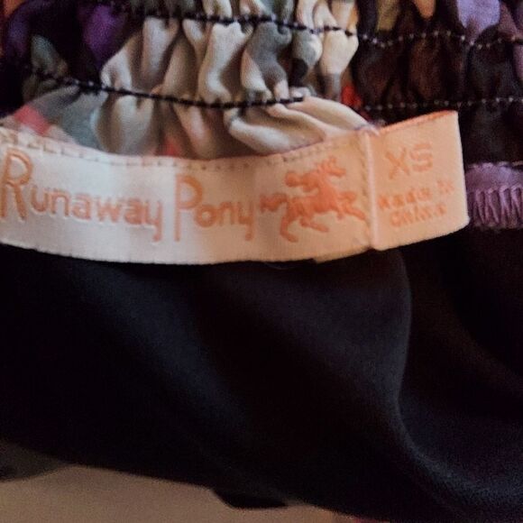 RUNAWAY PONY SKIRT  - Picture 7 of 8